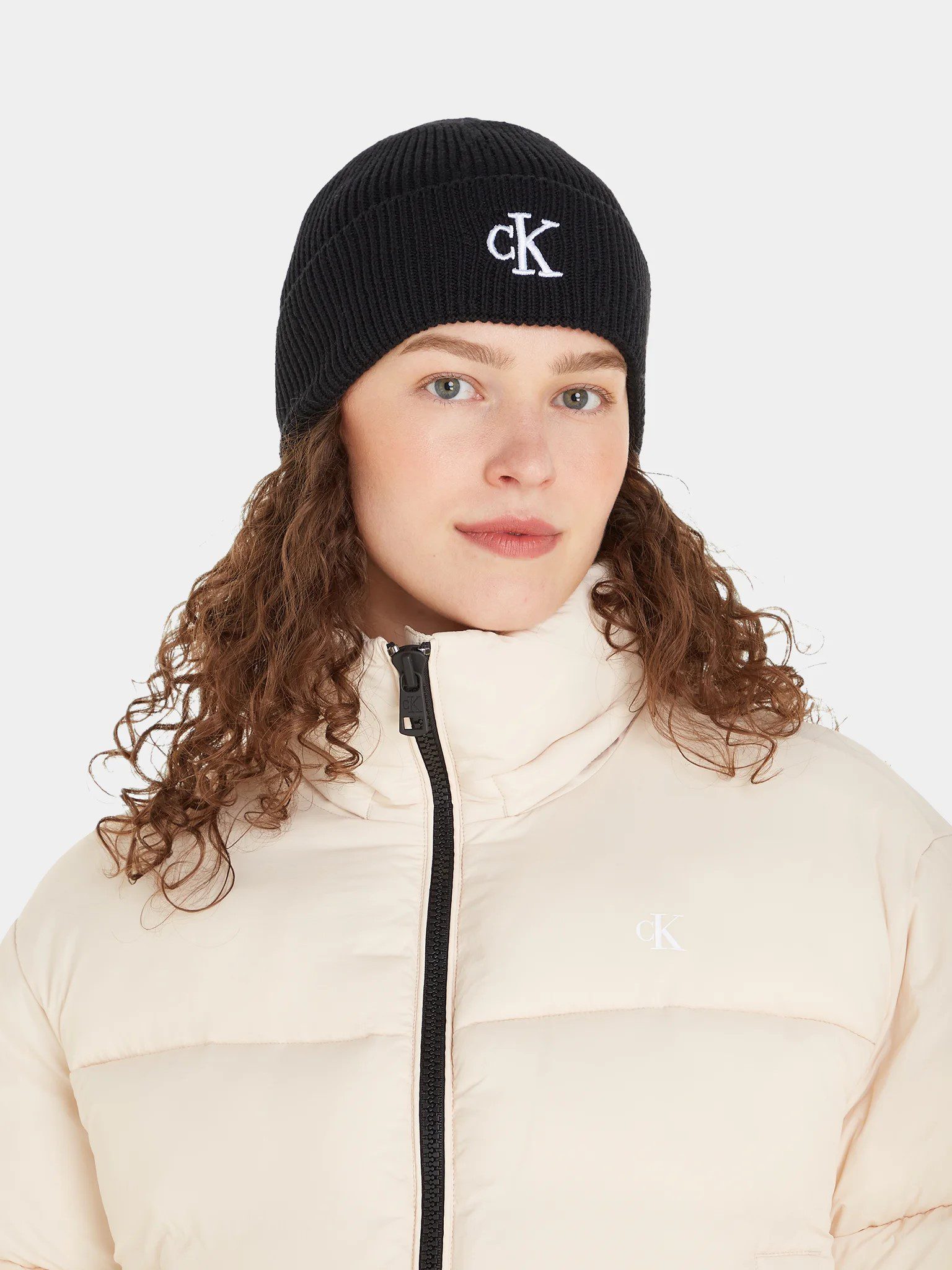 calvin-klein-jeans-caciula-archive-logo-beanie-k60k611255-negru-8720108586818 (2)