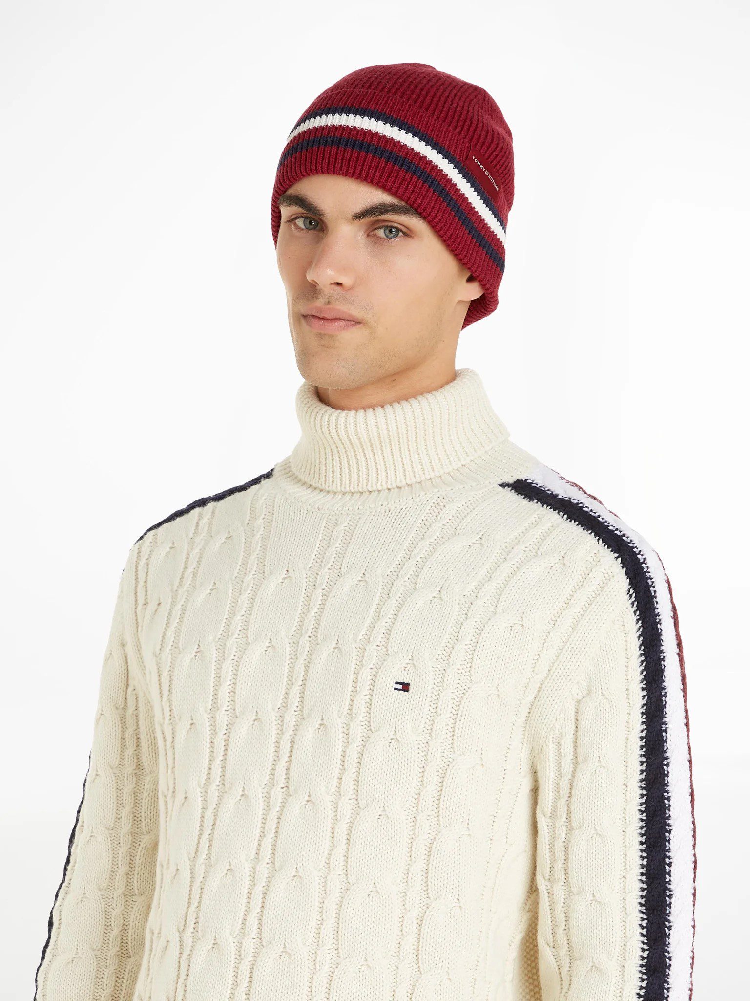 tommy-hilfiger-caciula-corporate-beanie-am0am11484-rosu-8720645293934 (2)