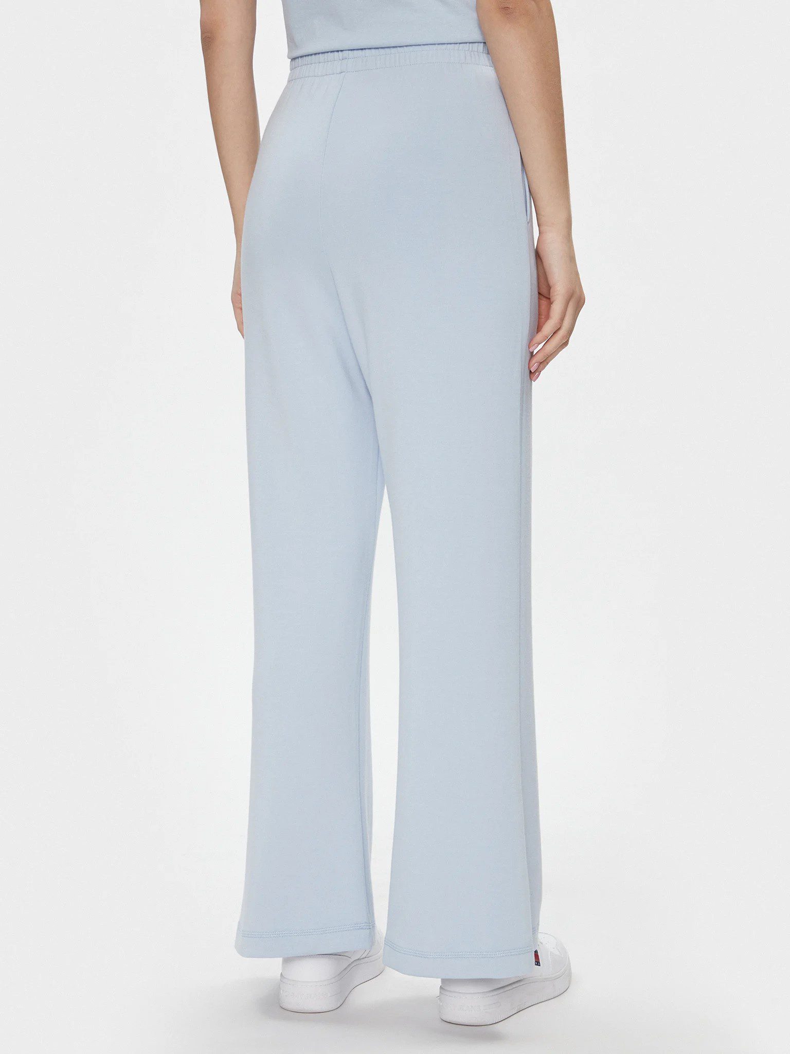 tommy-jeans-pantaloni-trening-dw0dw17312-albastru-celest-wide-leg-0000303127190 (2)